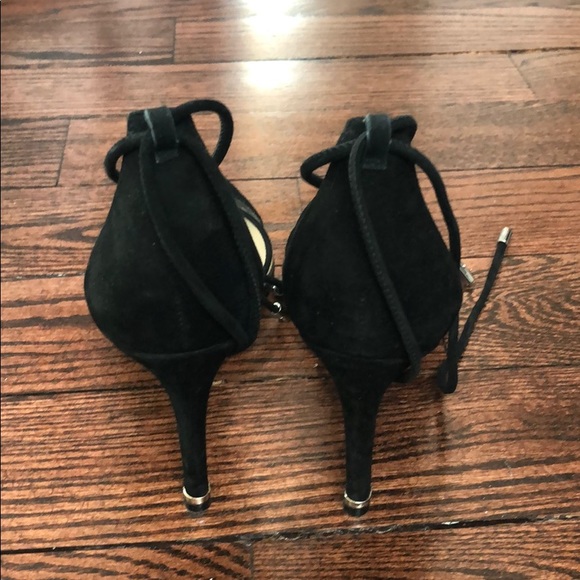 Black suede pumps with pvc toe detail and lace up - Picture 4 of 7